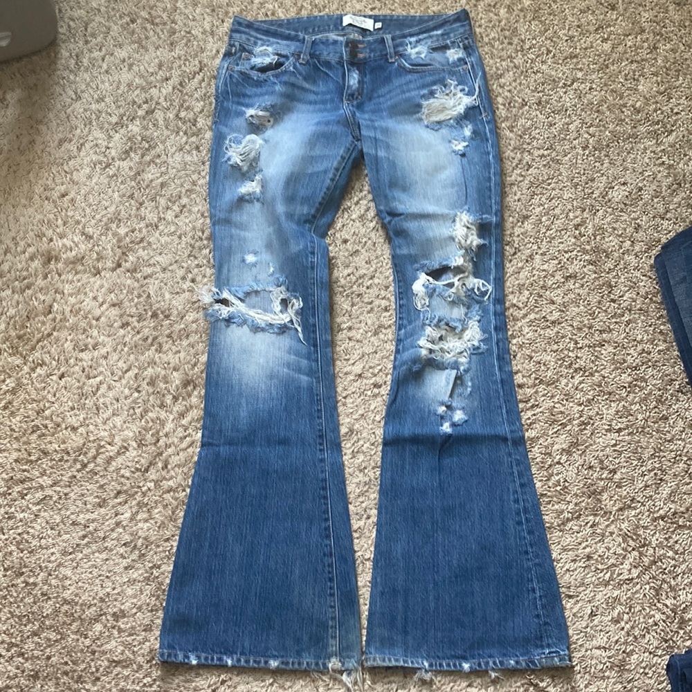 Women’s Abercrombie & Fitch distressed flare jeans size 2R